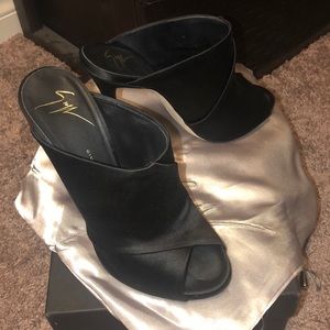 Black Giuseppe heels